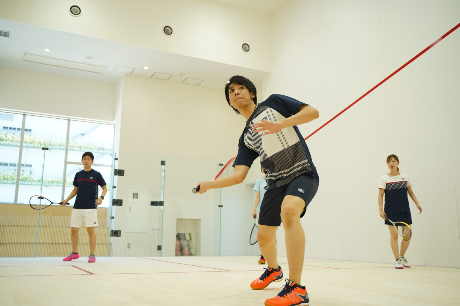 ヒッティングパートナーのご案内 SQUASH CLUB BeWin｜スカッシュクラブ ビーウィン